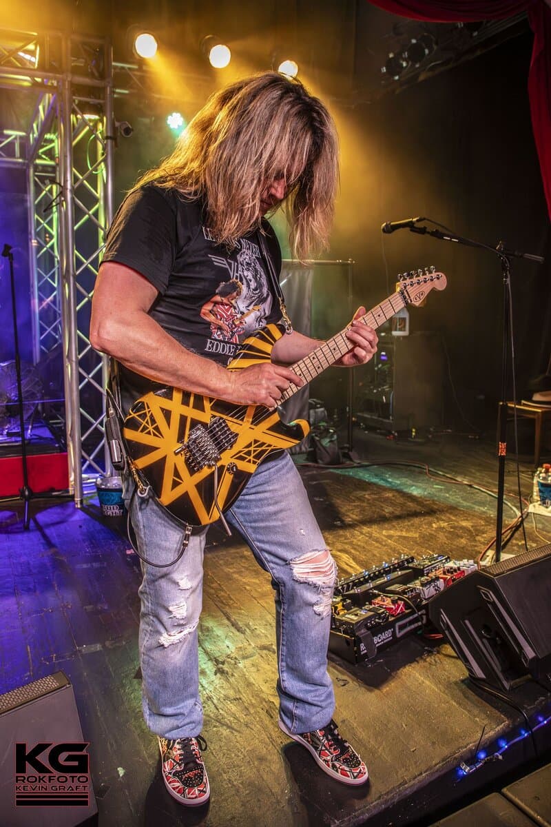 Mark Miner, guitarist of BEST OF BOTH WORLDS, performing live with EVH-style guitar